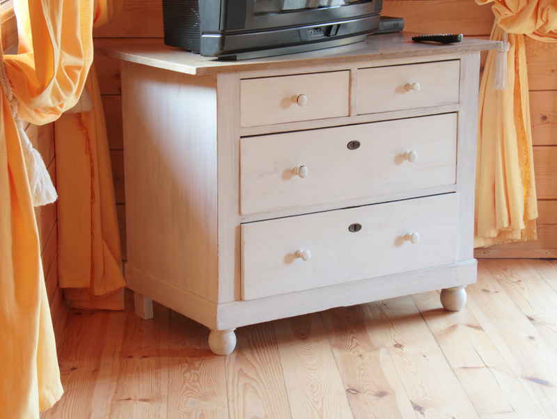 How to Transform Discarded Items into Chic and Functional Art Pieces